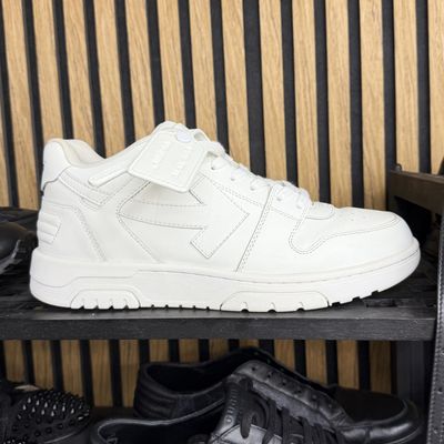 Off-White out of office UK 9