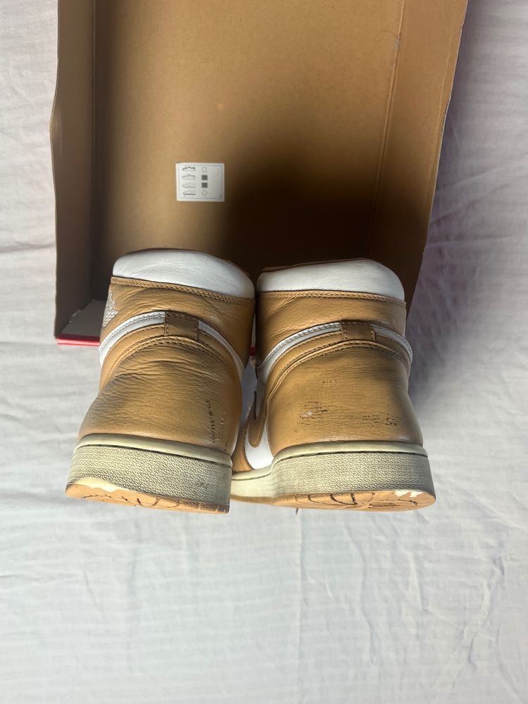 Nike Jordan 1 High-Top Sneakers 4