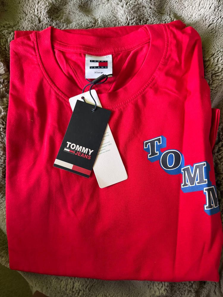Tommy Jeans Red T-Shirt