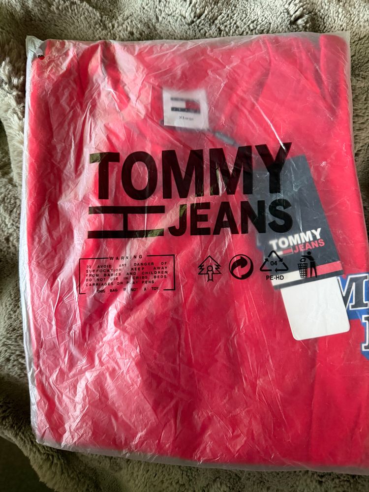 Tommy Jeans Red T-Shirt image 2