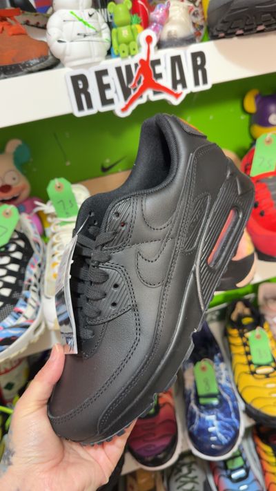 Nike Air Max Sneaker new