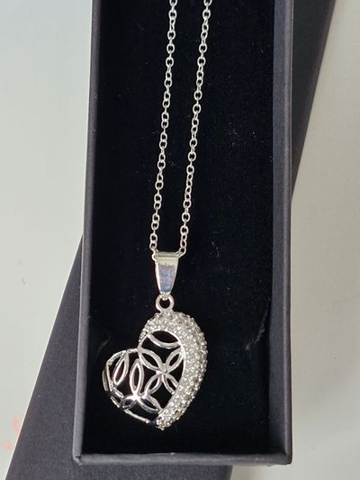 925 Silver Pendant Necklace very good quality