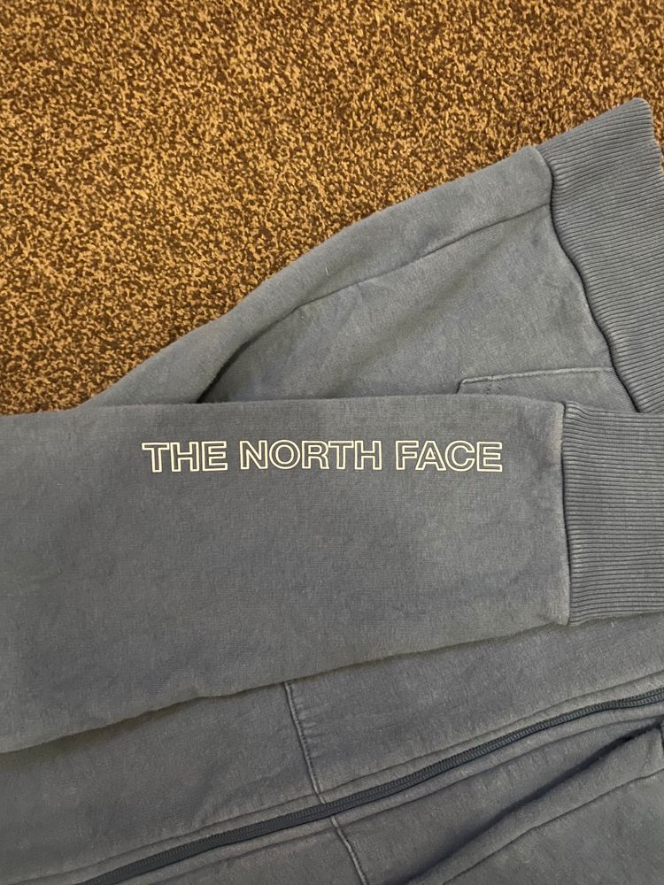 The North Face Men'S Zip-Up Hoodie image 3