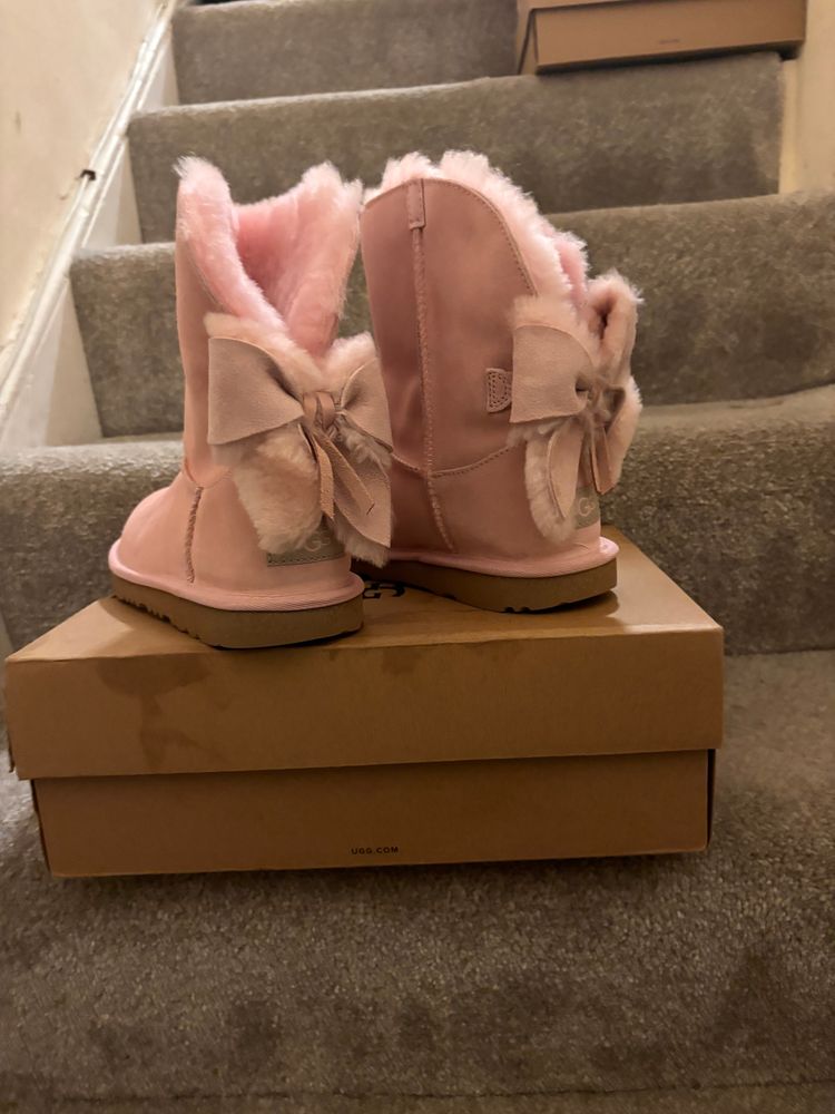 Kids Uggs pink 2