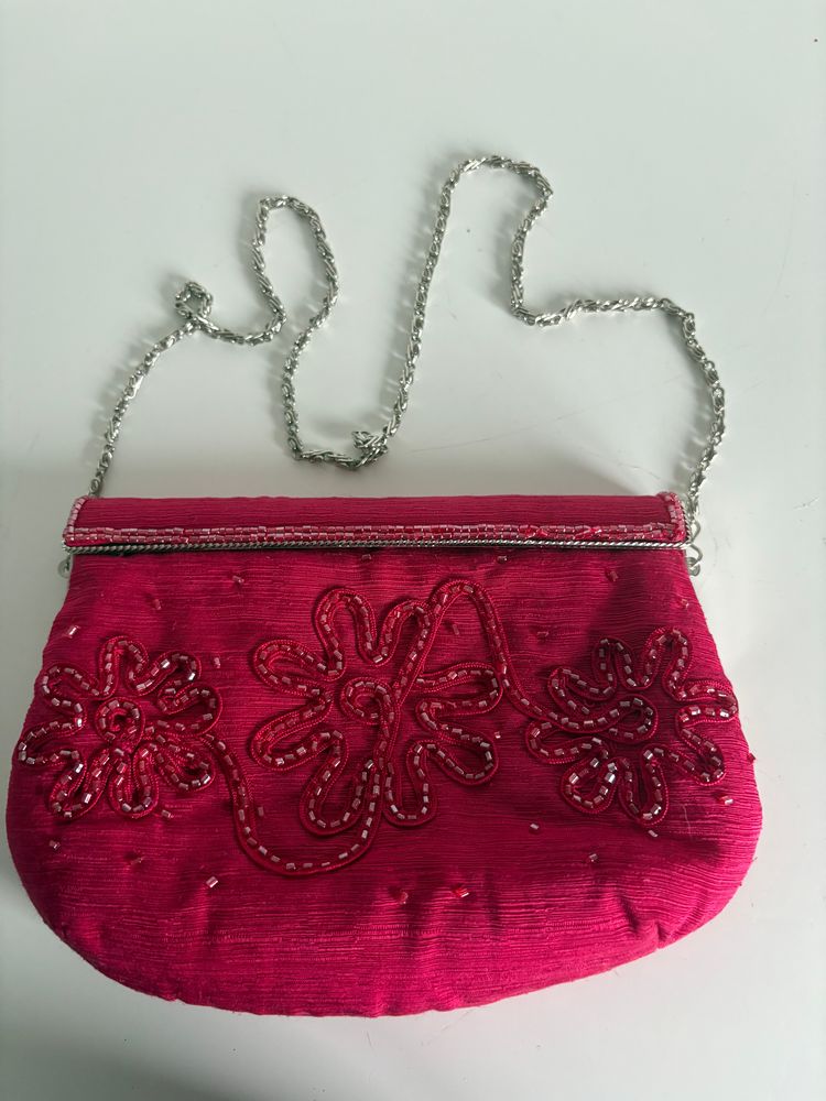Red Beaded Evening Bag With Chain Strap 6
