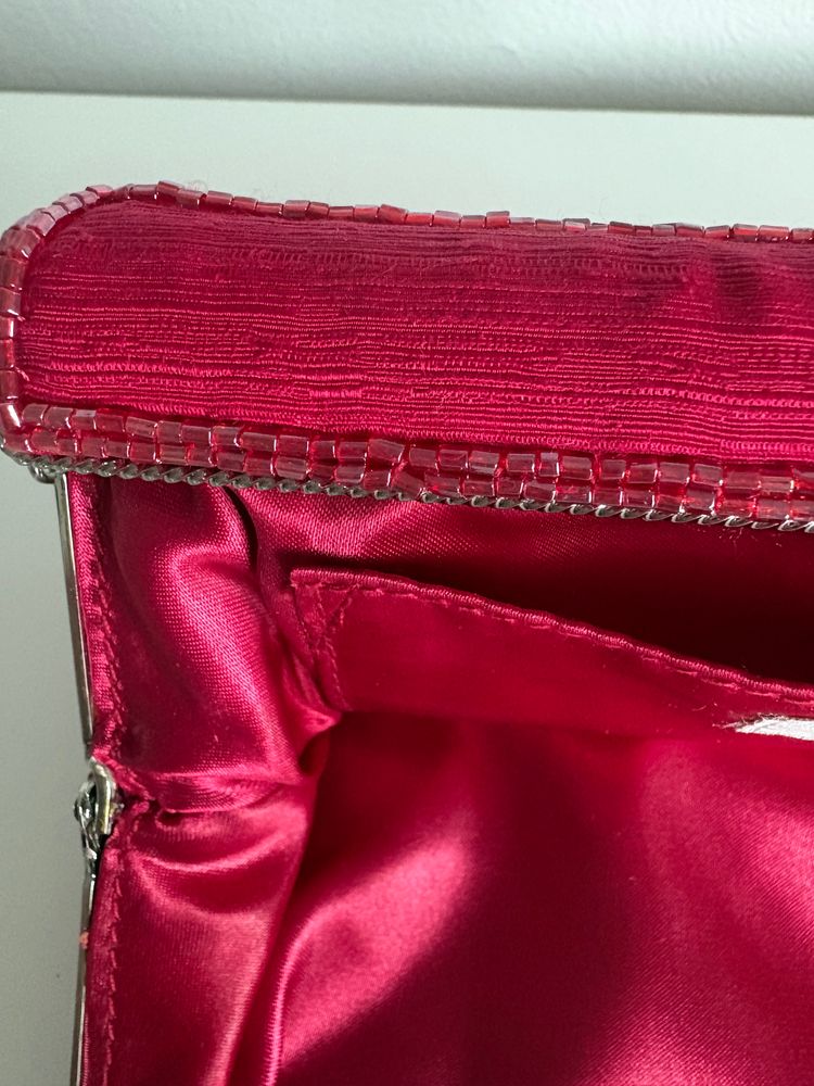 Red Beaded Evening Bag With Chain Strap 5