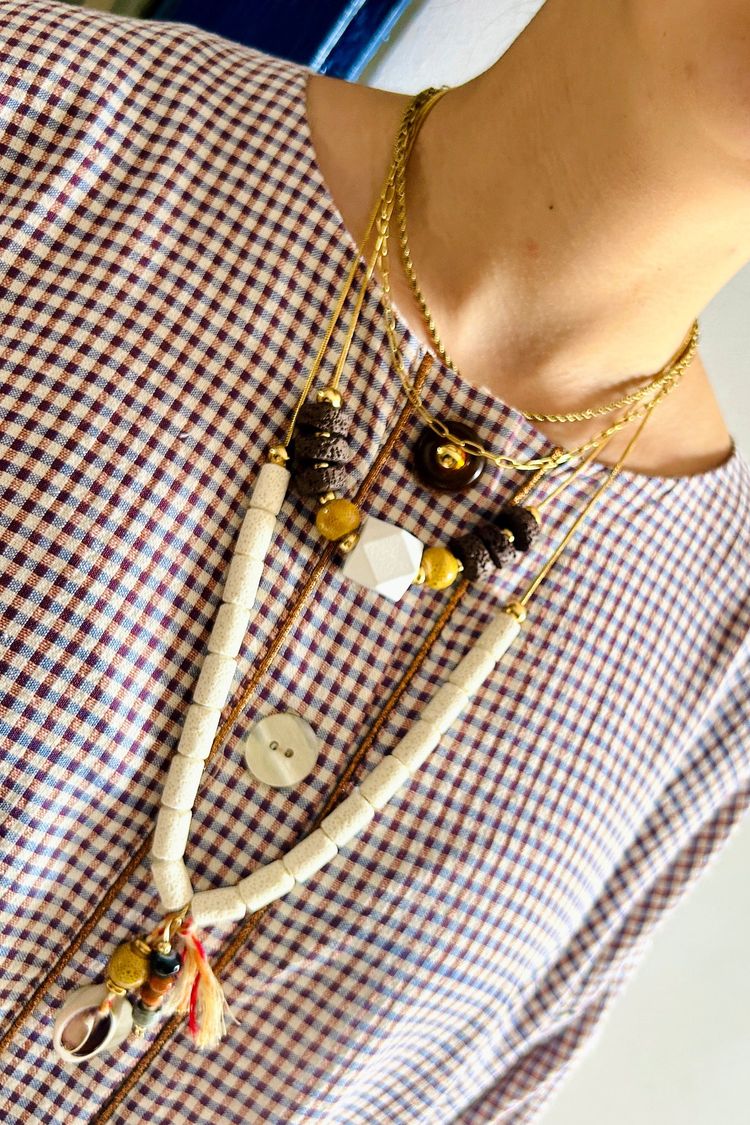 Collar Volcanic White
