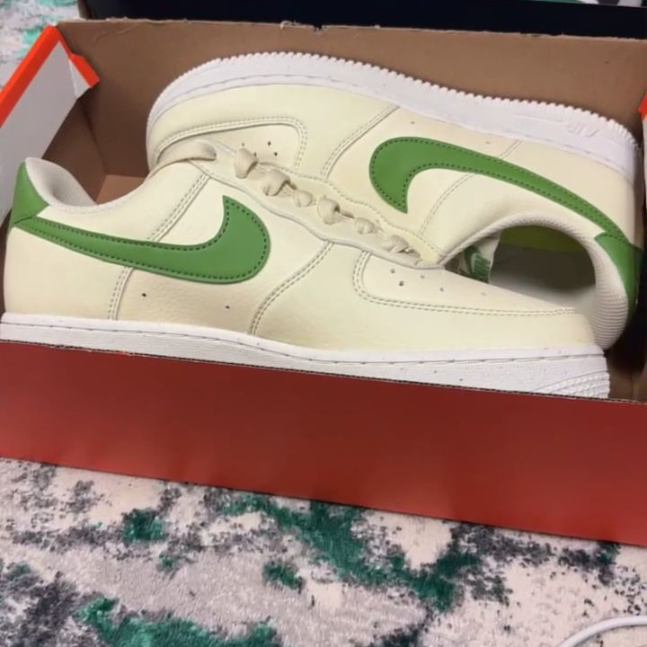 Nike NIKE AIR FORCE 1 UK 6 product image