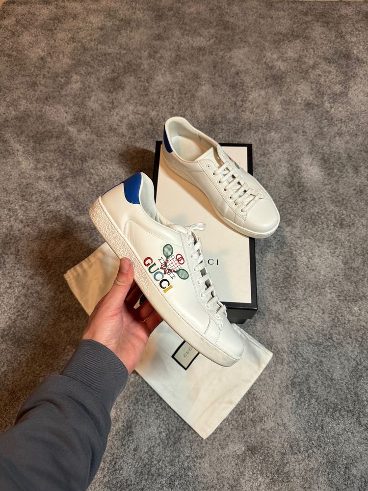 Gucci Ace Tennis Shoes (Used)