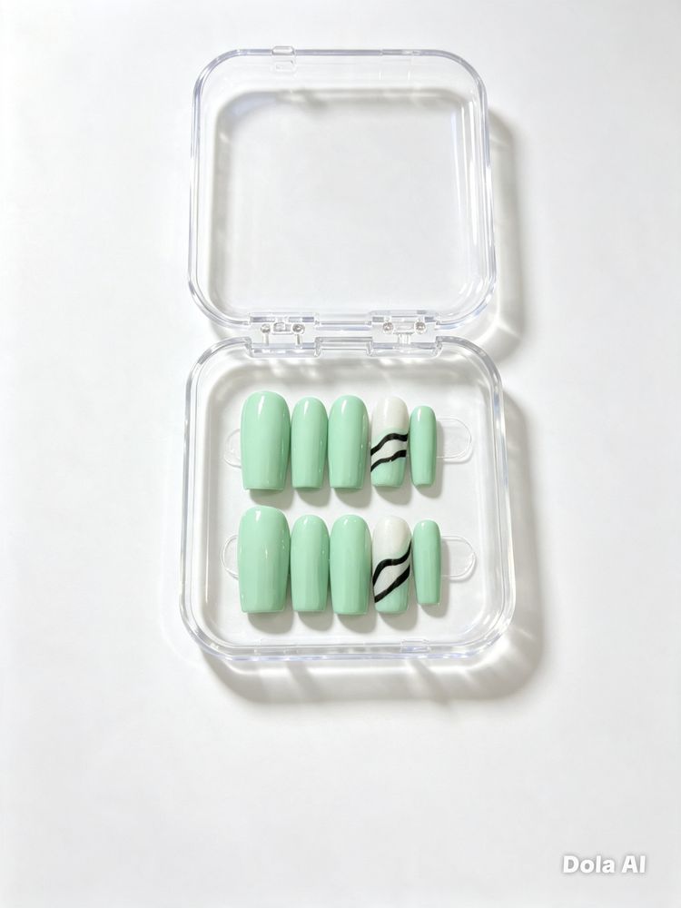 Mint Green Press-On Nails Set