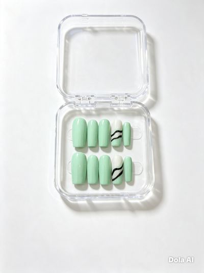 Mint Green Press-On Nails Set