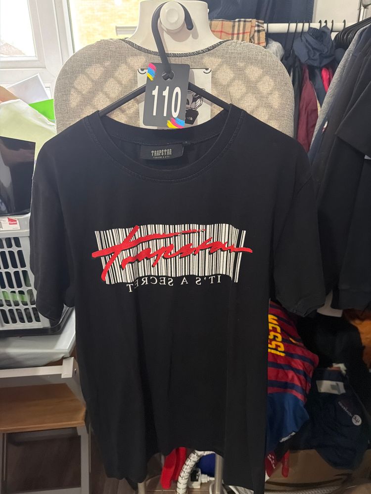 110 - trapstar Black Graphic T-Shirt
