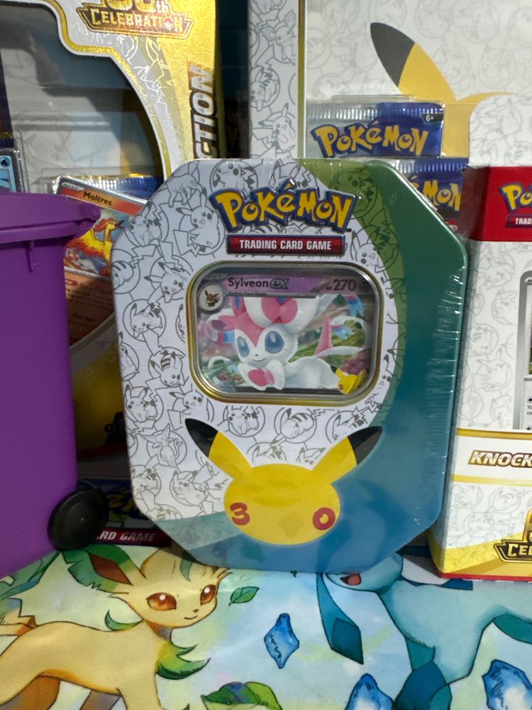 Pokémon Trading Card Game Tin image 1