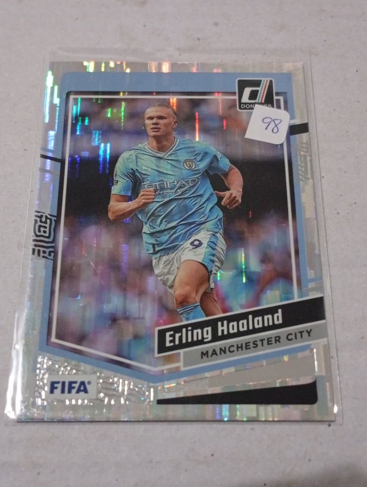 Erling Haaland. Manchester city. Donruss FIFA. Silver