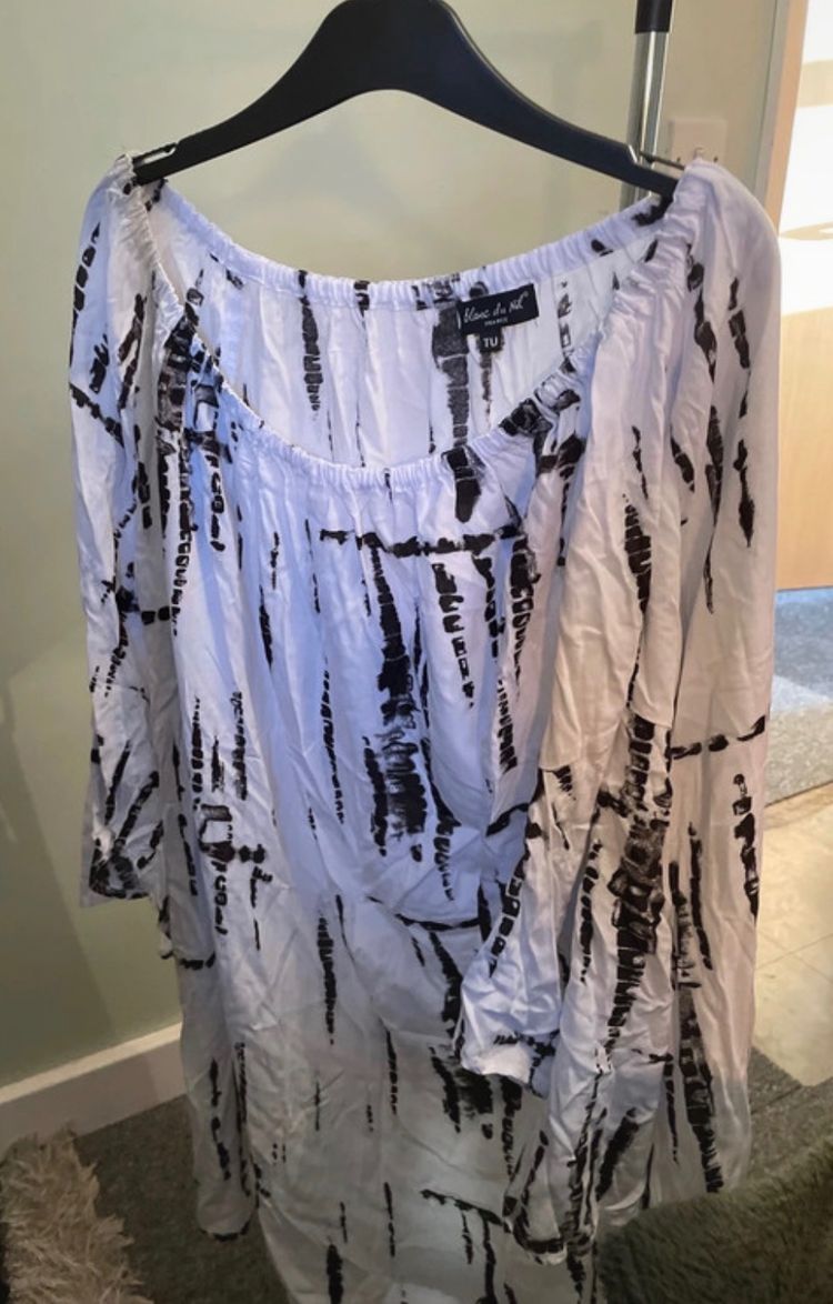 On/off shoulder top TU