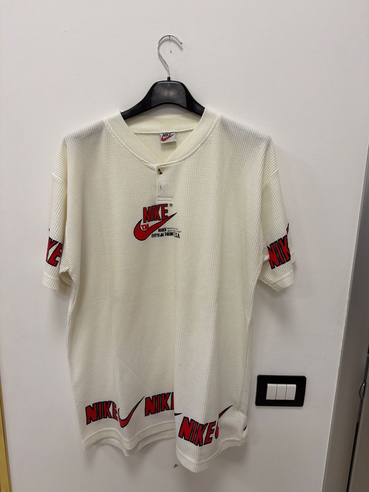 Nike Nike white short sleeve shirt product image