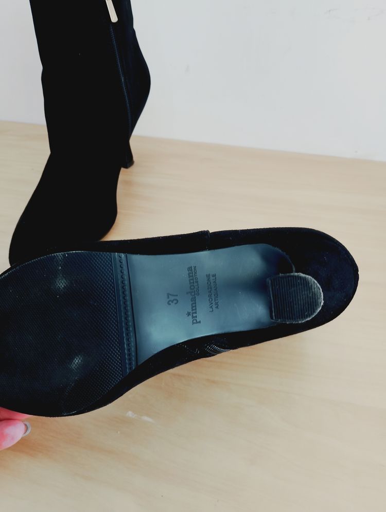 Black Ankle Boots image 4