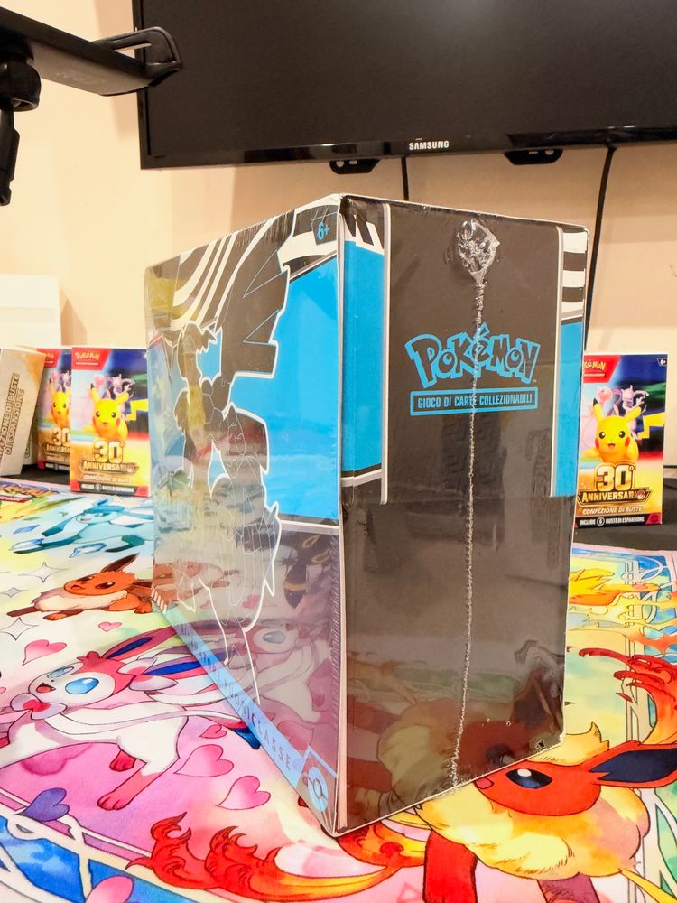 Pokémon Luce Nera – Box Collezione image 2
