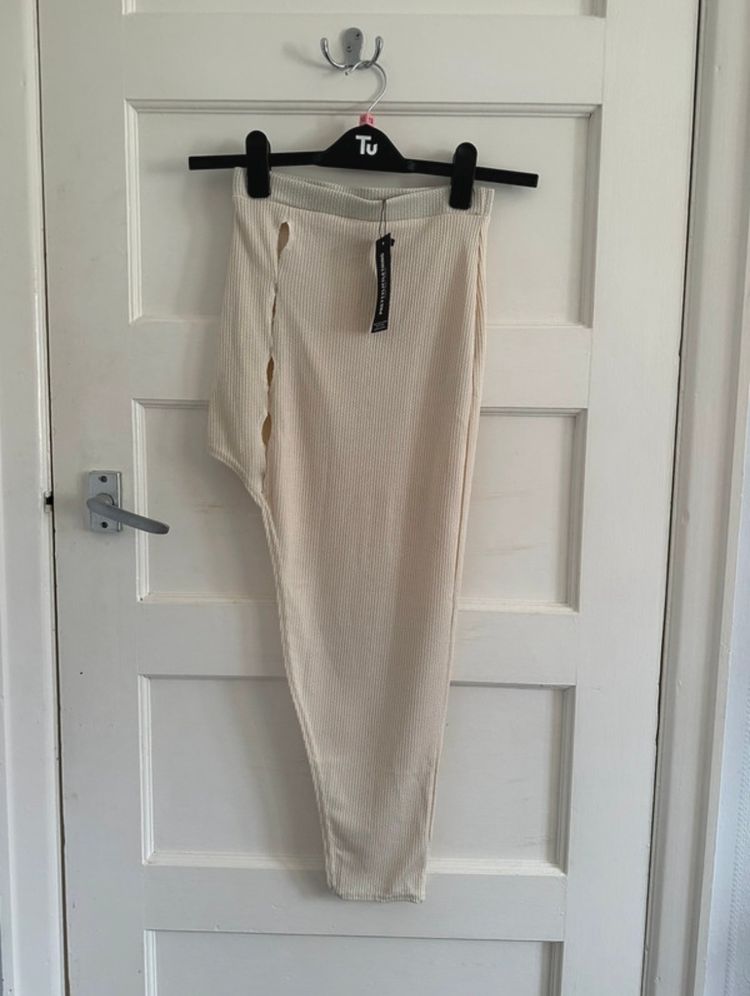 Prettylittlething cut out skirt