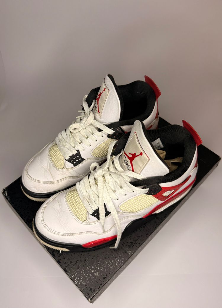 Immagine di Nike Air Jordan 4 Retro Red Cement 4
