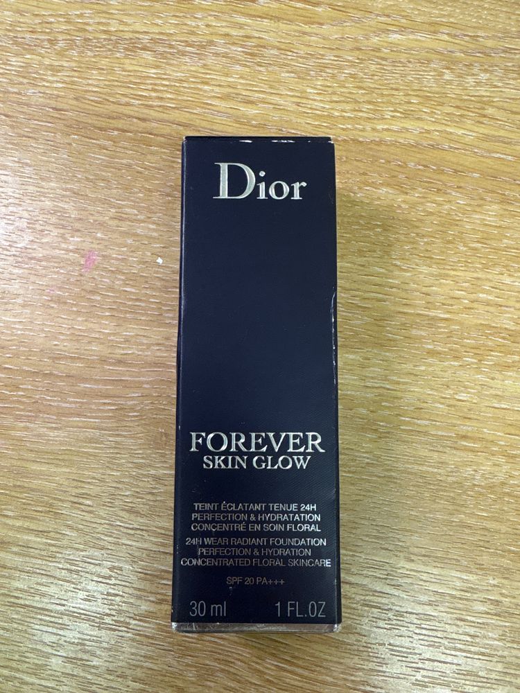 Dior Forever Skin Glow Foundation image 1