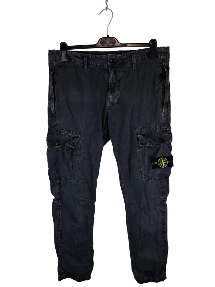 Pantaloni cargo blu navy Stone Island - Taglia W34 image 1