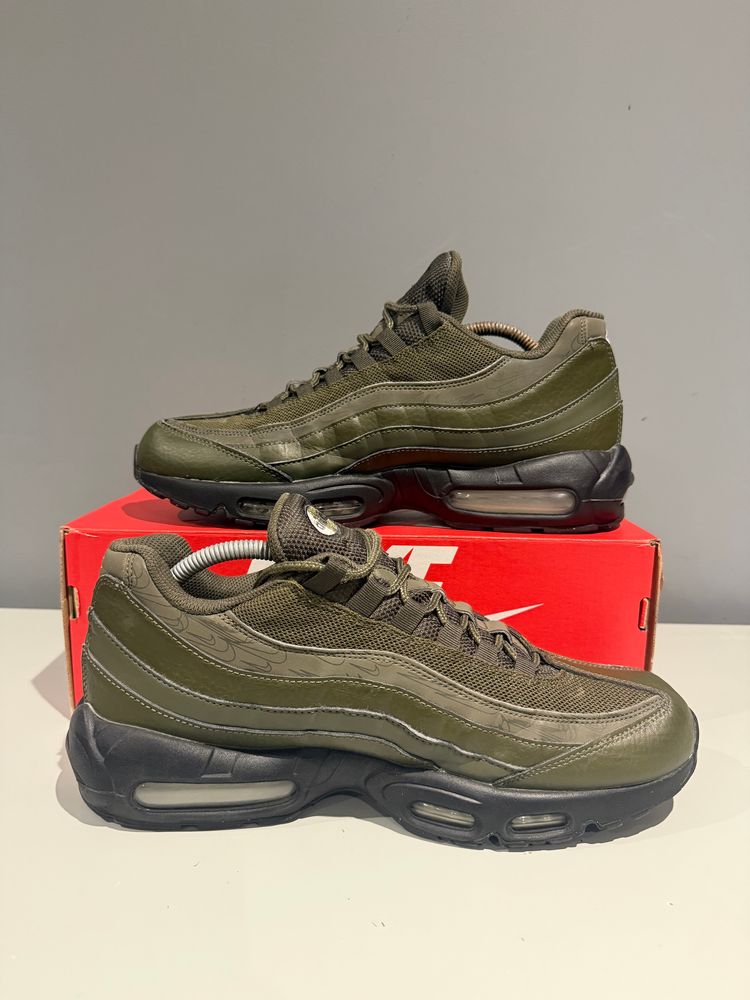 Immagine di Nike Air Max 95 Cargo Khaki Reflective UK 10 (No Box) 2