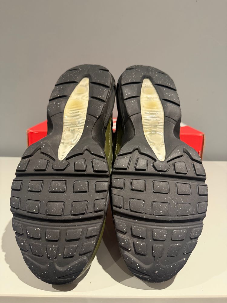 Immagine di Nike Air Max 95 Cargo Khaki Reflective UK 10 (No Box) 3