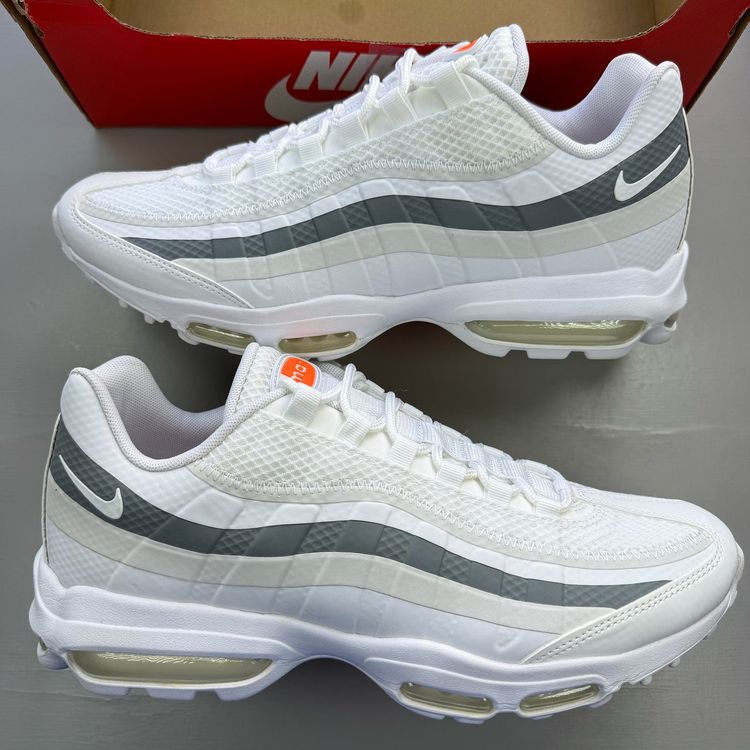 Immagine di Nike Air Max 95 Size UK 10 Ultra White Spruce Grey Men's Trainers CI2298-100 8