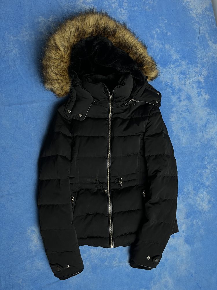 Black Puffer Jacket With Fur Hood