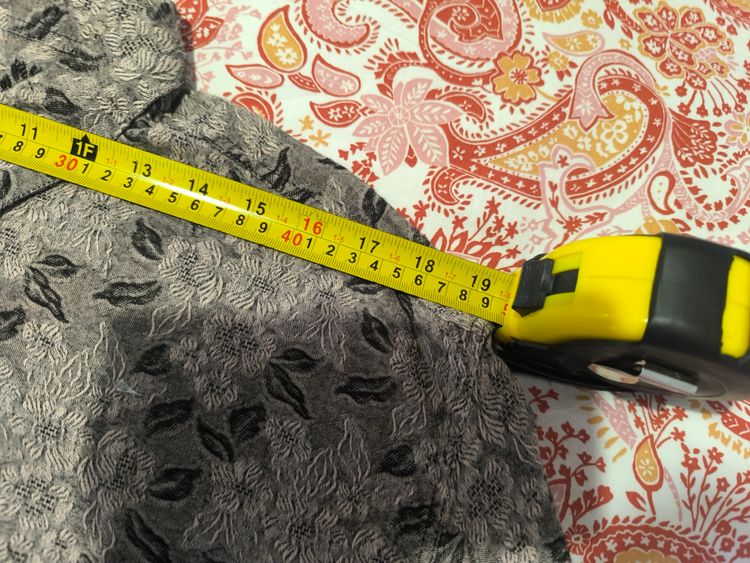 Grey Button-Up Shirt With Leaf Pattern 2