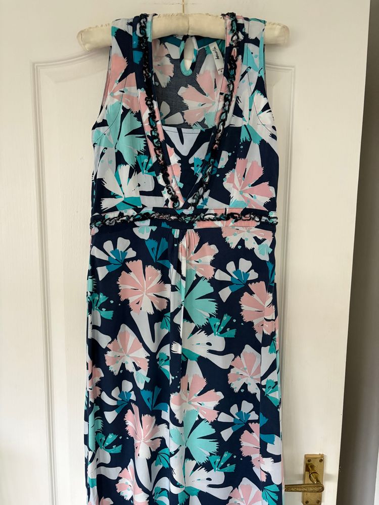Weird Fish Sleeveless Floral Dress image 1