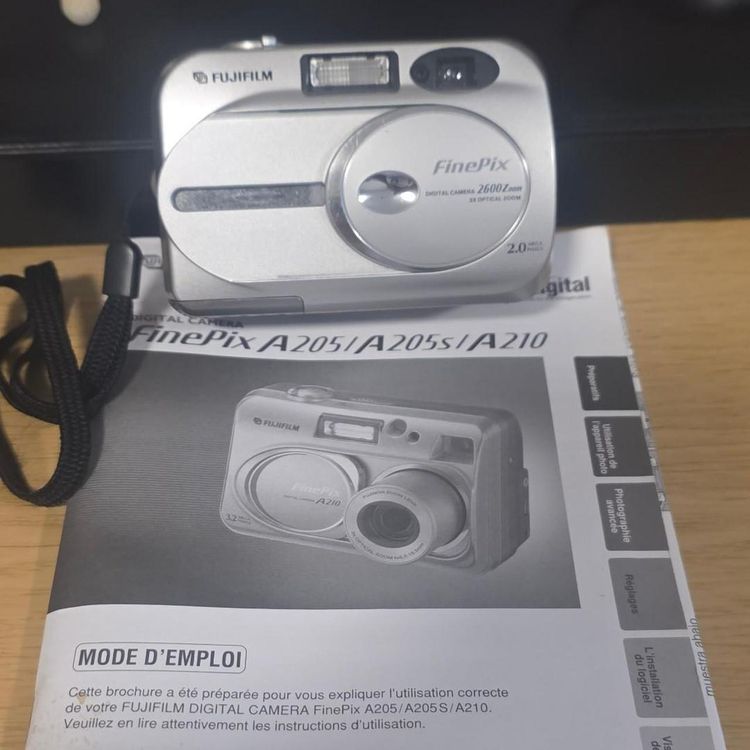 Fujifilm Finepix Digital Camera 2