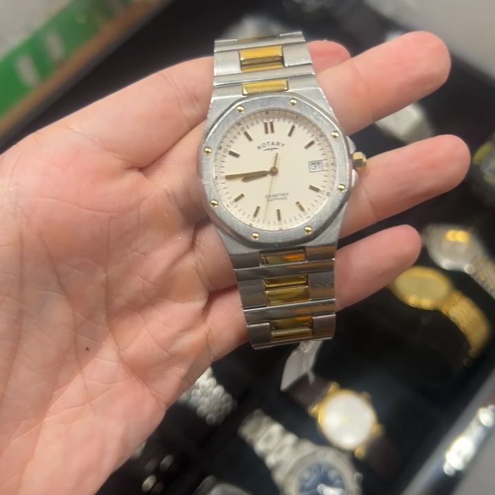Rotary Wristwatch - Watches image 1