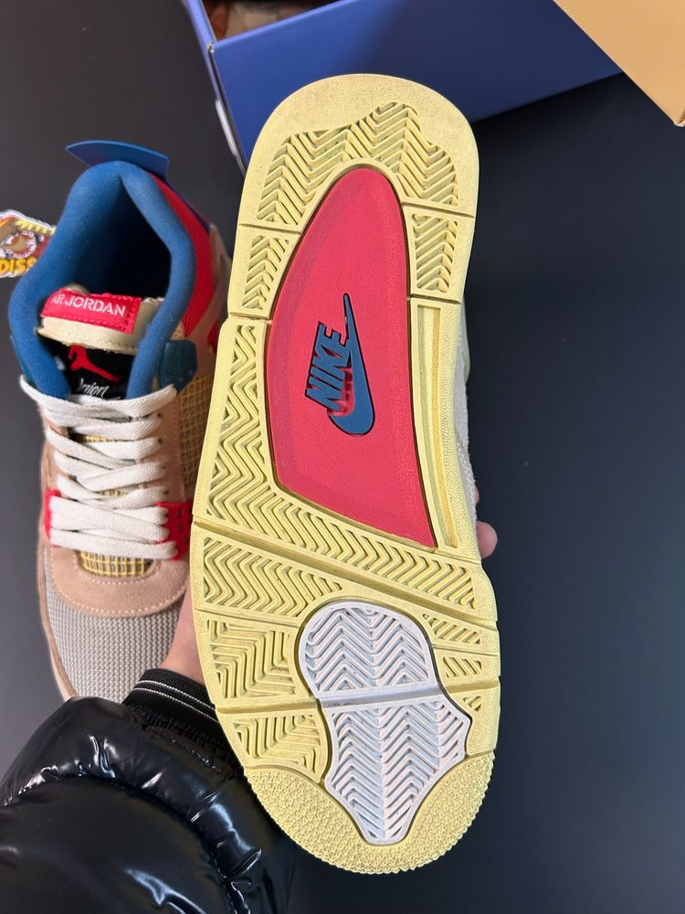 Immagine di Jordan 4 Union Guava 42.5 6