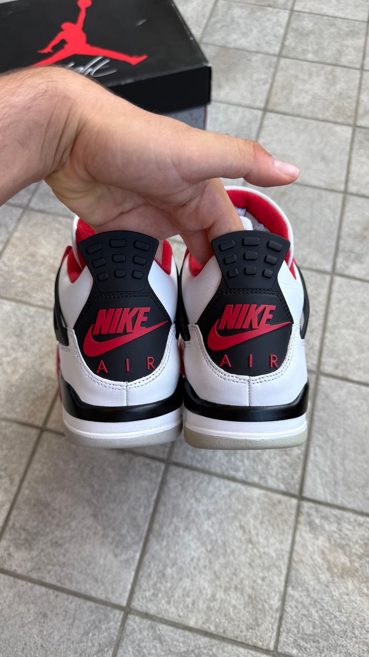 Jordan 4 Fire Red size 42 2