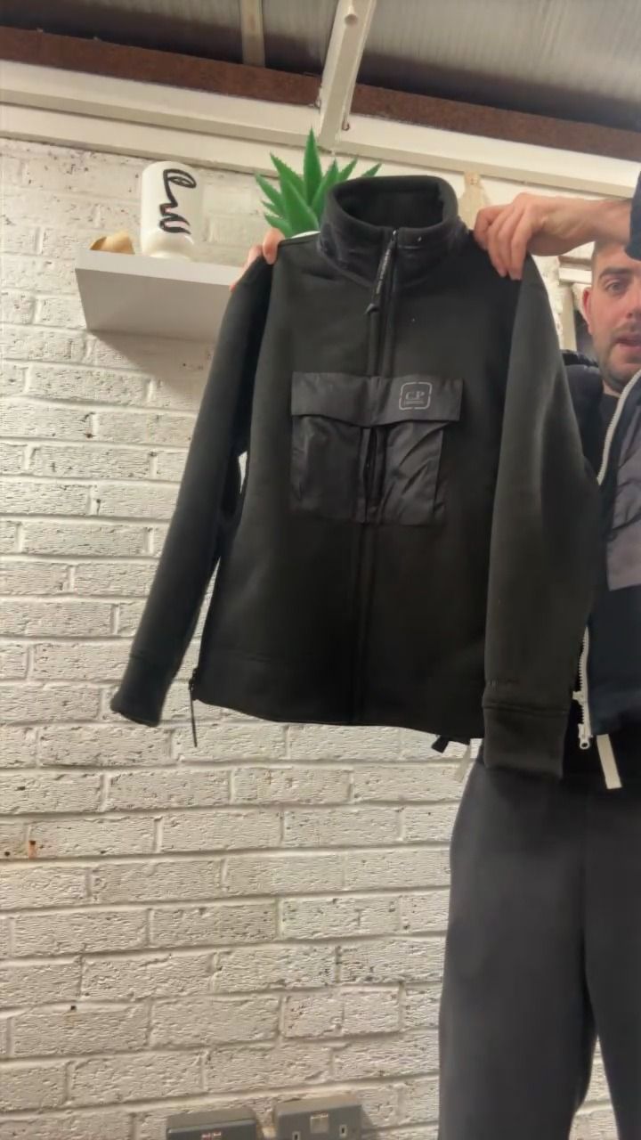 CP Company CP COMPANY FLEECE SMALL ZIP UP RRP395 product image