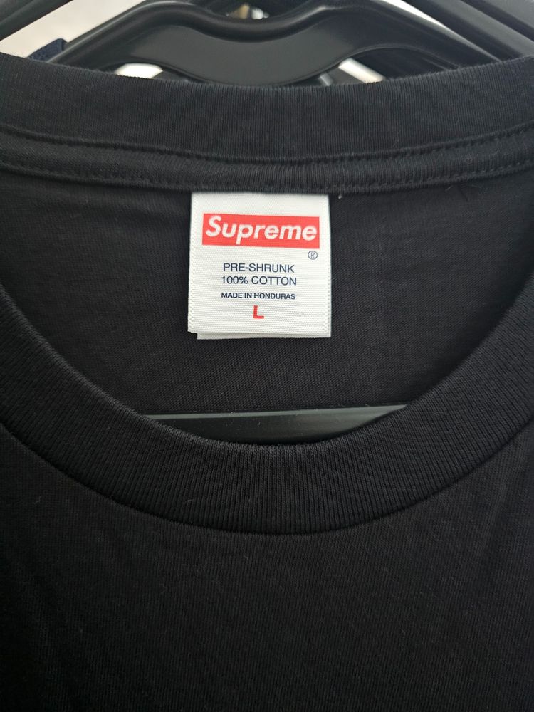 Supreme Black Graphic T-Shirt imagen 2