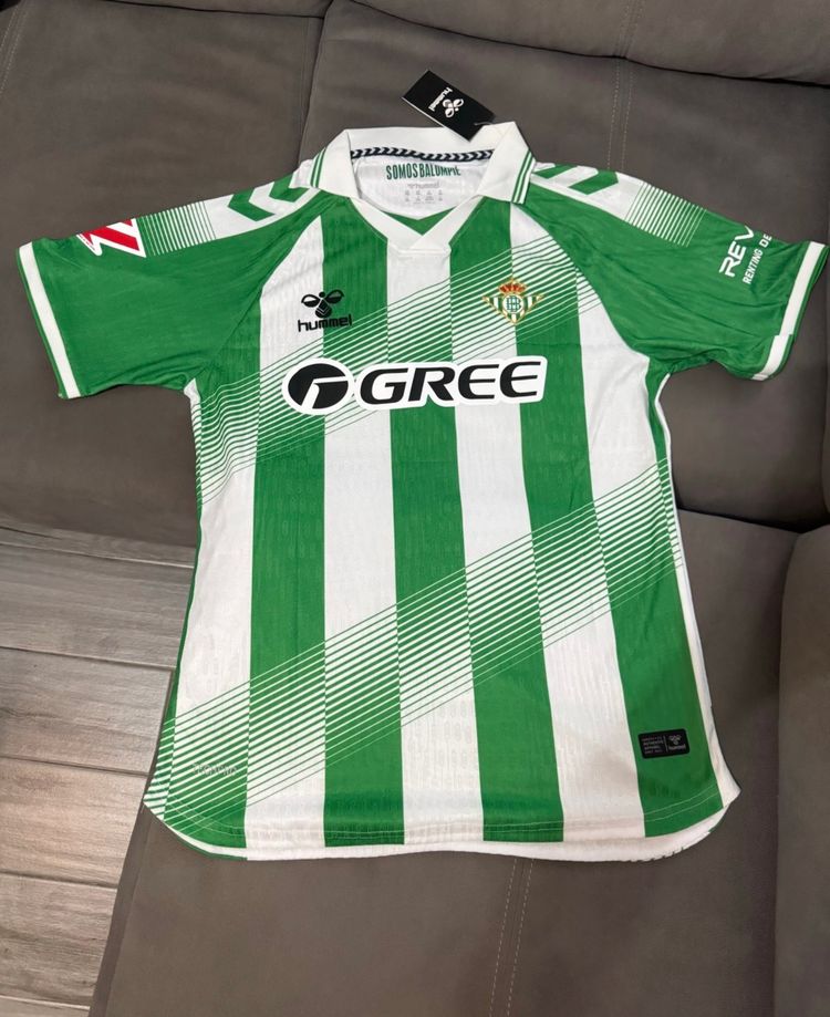 Nueva camiseta Betis talla XXL versión jugador sin estrenar!! imagen 1