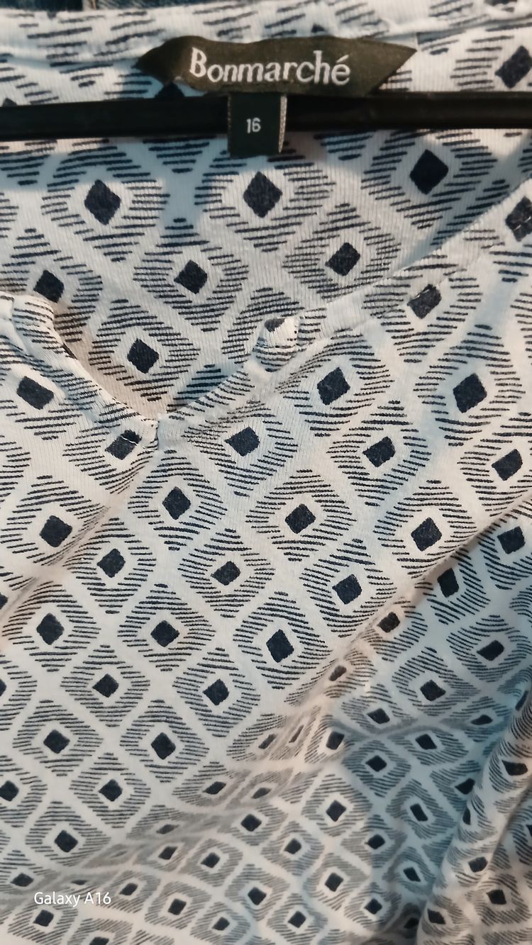 Bonmarché Patterned Top 2