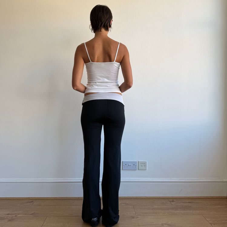 Immagine di Black Adidas fold waist yoga pants - Size M 5