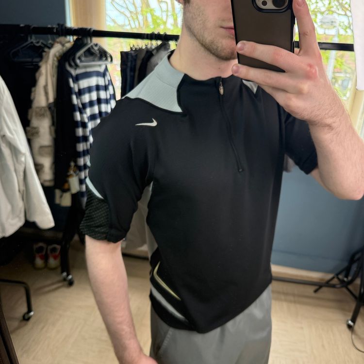 Nike 2000's technical panelled dri-fit active tee (L) 16