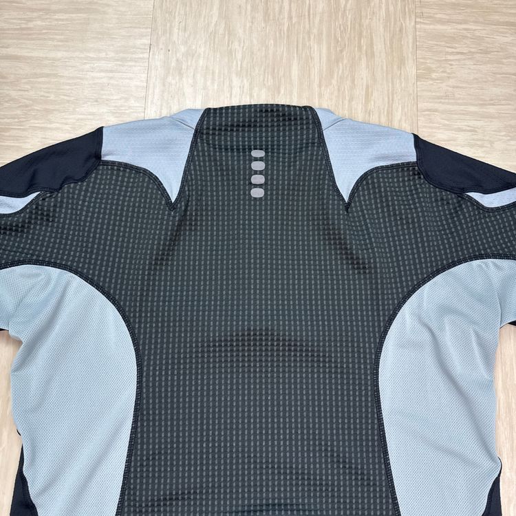 Nike 2000's technical panelled dri-fit active tee (L) 3