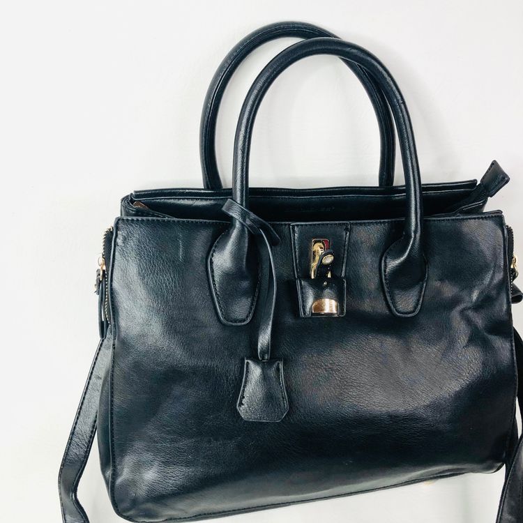 David Jones Black Faux Leather Satchel Handbag Tote Padlock Detail & Long Strap 23
