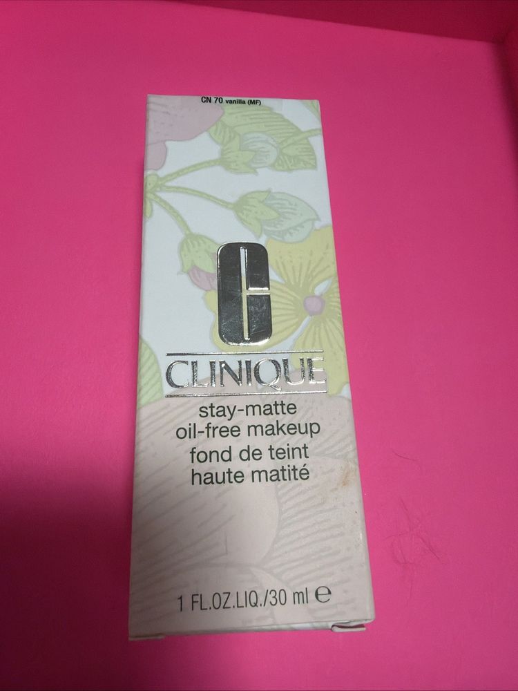 Immagine di Clinique Stay Matte Oil Free Makeup CN70 Vanilla 30ml BNIB 1