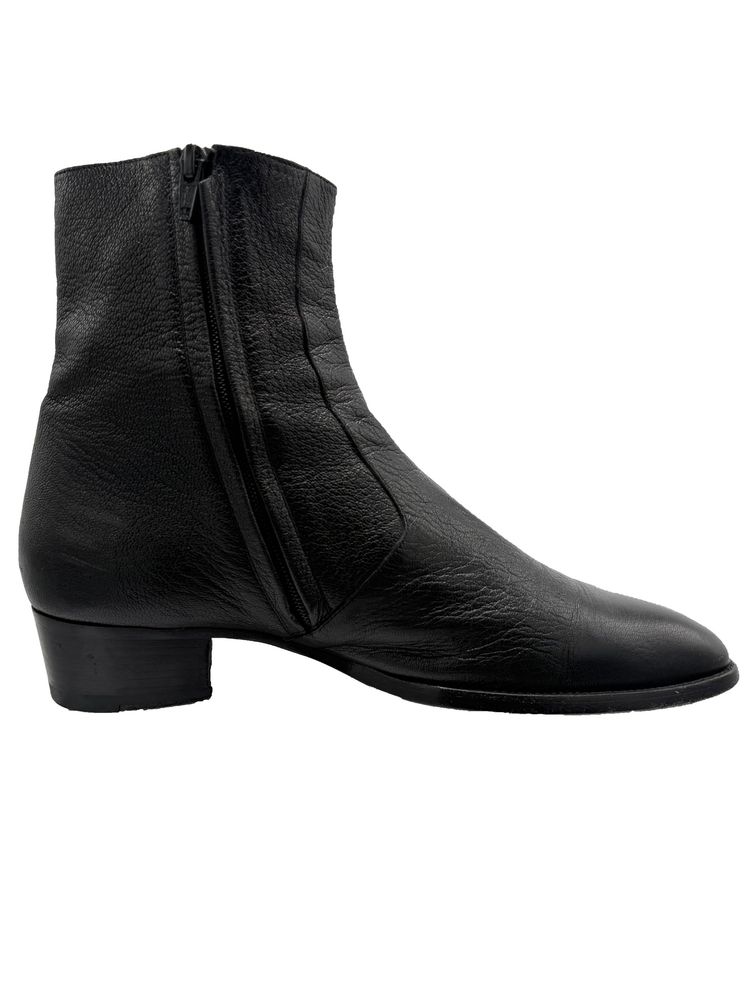 Yves Saint Laurent Leather Boot - Black (653311772)