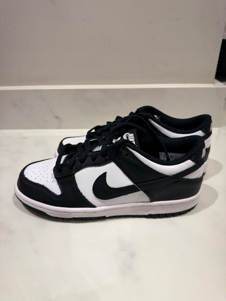 Nike Nike Black And White Low-Top Sneakers product image