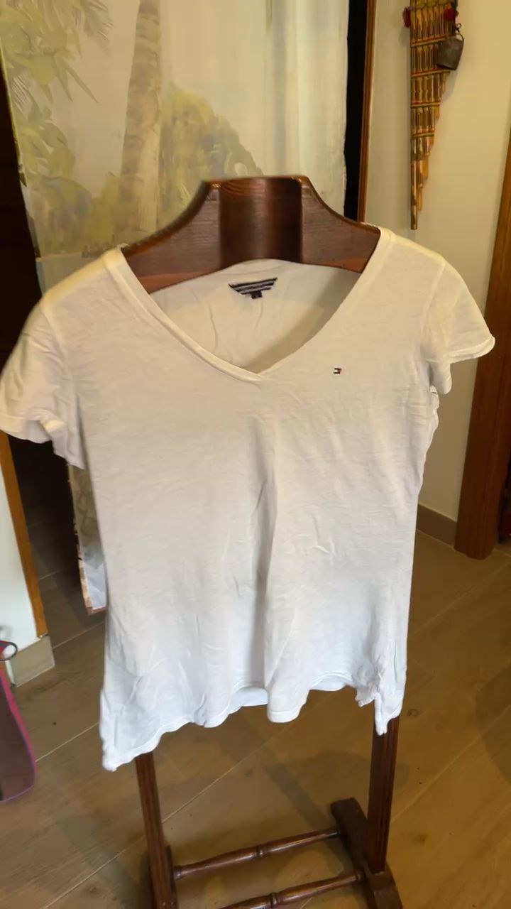 Tommy Hilfiger V-Neck T-Shirt obraz 1