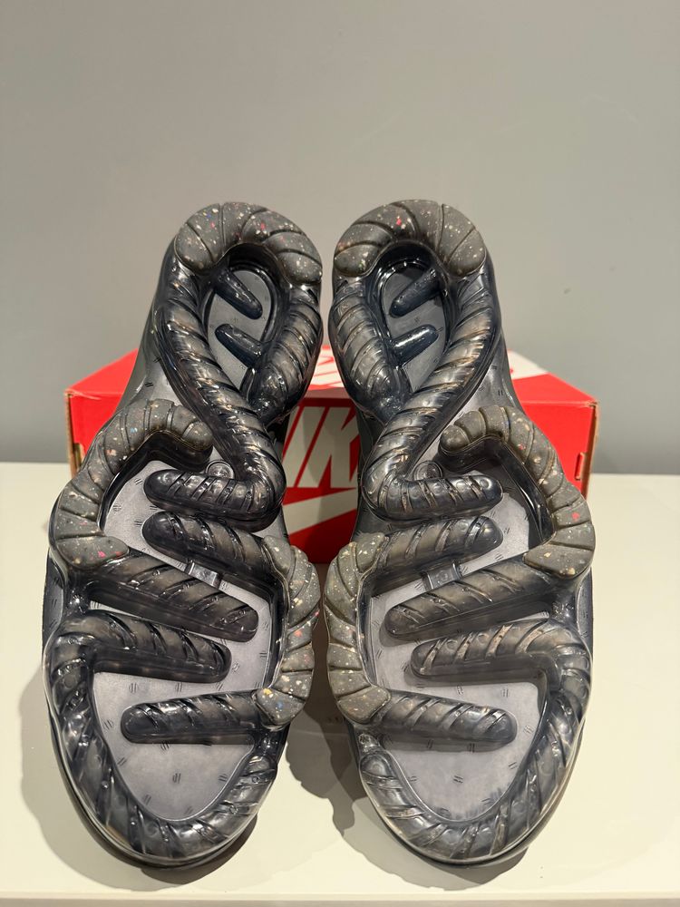 Immagine di Nike Air VaporMax 2021 FK Black Anthracite UK 11 (No Box) 4