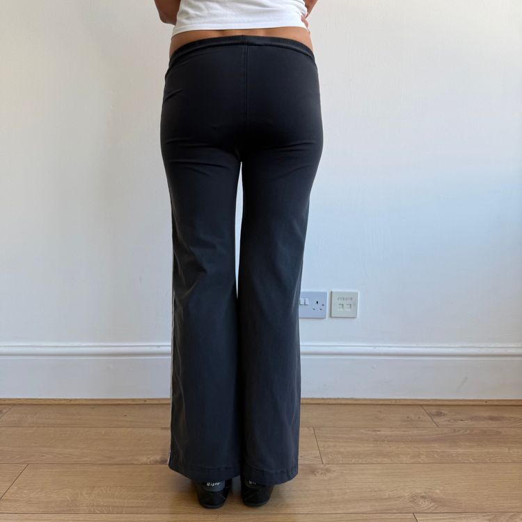 Black o-ring Adidas flared yoga pants - Size XS imagen 10